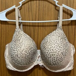 Victoria’s Secret ivory animal print bra